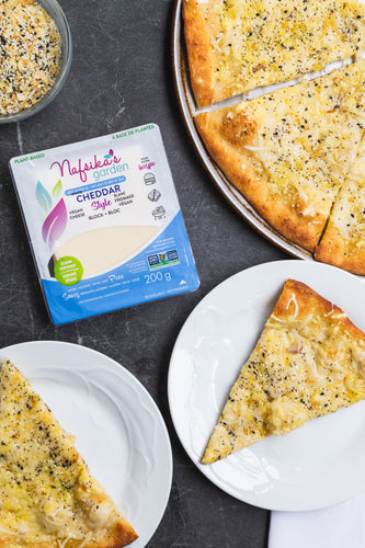 Garlic Cheese Pizza: A Deliciously Cheesy Treat